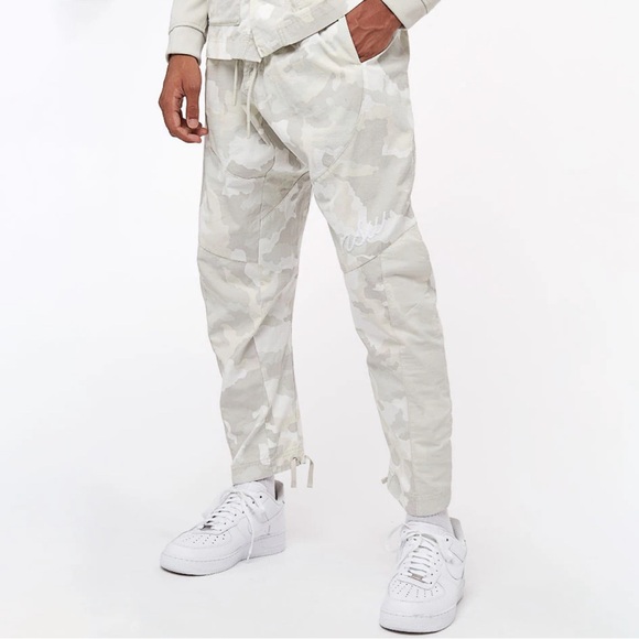 Nike Sportswear Hose Woven Camo Cargo Pants - Picture 1 of 12
